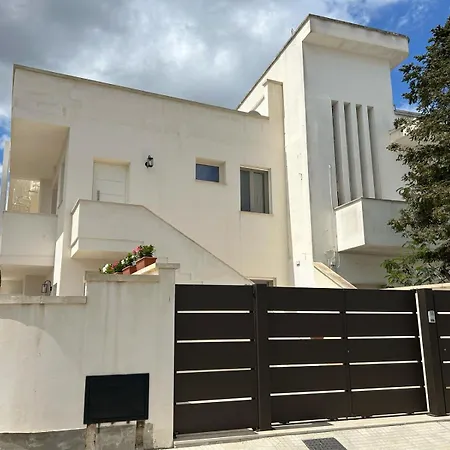 Apartment Dimora La Mennula Leverano